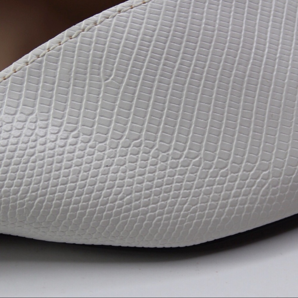 Zara Minimalist White Animal Embossed Mule Flats 6 - Picture 9 of 12